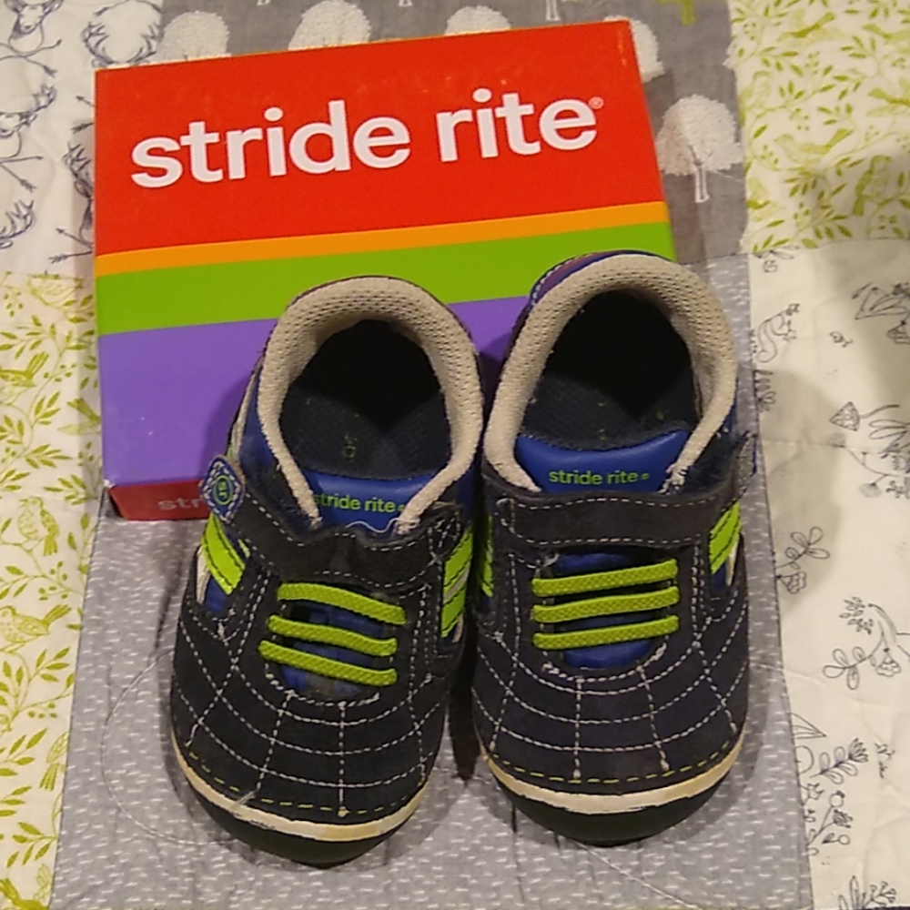 Stride Rite boys shoes 5.5m